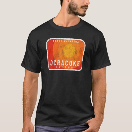 Ocracoke Island NC Summertime Vacationing Hot Sun T-shirt (Voorkant)