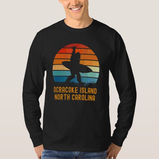 Ocracoke Island North Carolina Sasquatch Souvenir T-shirt (Voorkant)