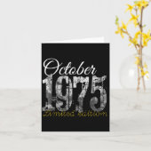 October 1975 Tee 50 Year Old Shirt 1975 50th Birth Kaart (Gele Bloem)