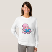 Octopus bij het lezen van een boek t-shirt (Voorkant volledig)