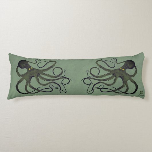 Octopus op Sage Green - Lichaamskussen (Voorkant)