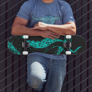 octopus tentakels aqua op zwarte skateboard