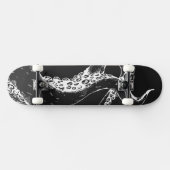 octopus tentakels negatief op zwarte skateboard (Horizontaal)