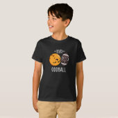 Oddball Funny Football Pun Dark BG T-shirt (Voorkant volledig)