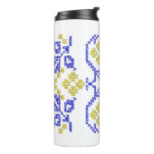 Oekraïens borduurwerk in de kleuren van de Oekraïe Thermosbeker (Gedraaid links)