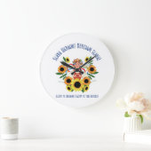 Oekraïens meisje Glory naar Oekraïne  Grote Klok (Huis)