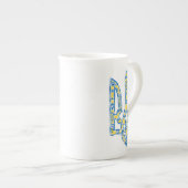 Oekraïens nationaal embleem trident tryzub etnical porselein kop (Voorkant rechts)