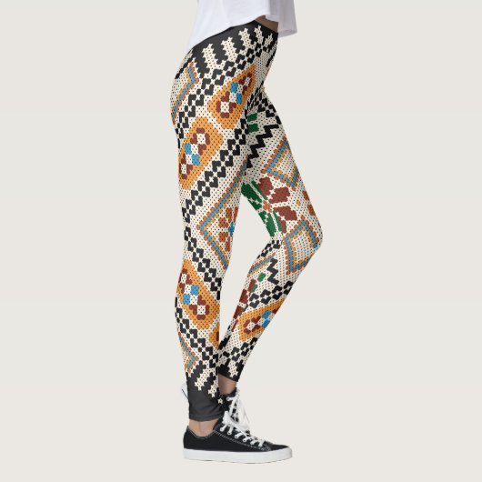 Oekraïense kruissteek: etnisch handgemaakt patroon leggings (Rechts)