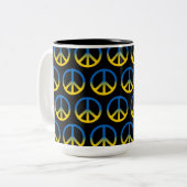 Oekraïense Mok voor vredesgebaar met tweetone koff (Voorkant links)