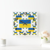 Oekraïense vlag in meerdere kleurrijke lagen 2 vierkante klok (Huis)
