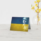 Oekraïense vredessoldaat in oorlog kaart (Gele Bloem)