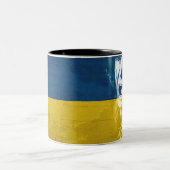 Oekraïense vredessoldaat in oorlog tweekleurige koffiemok (Center)