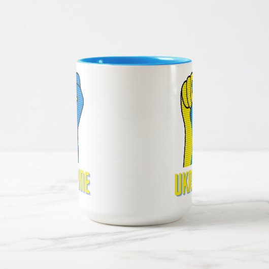 Oekraïne Defiant Fist Sign Two-Tone Coffee Mok (Center)