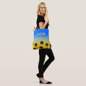 Oekraïne geometrie mesh Zonnebloemen Custom naam Tote Bag (Op model)