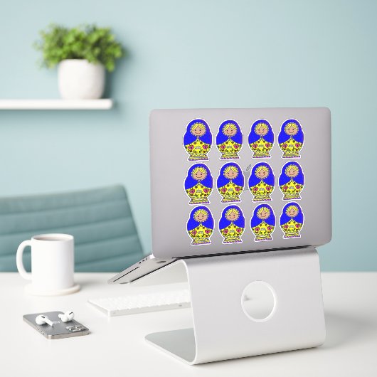 Oekraïne Nesting Doll Sticker (Laptop op bureau)