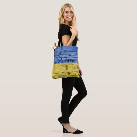 Oekraïne vlag geel blauw houtextuurpatroon tote bag (Op model)