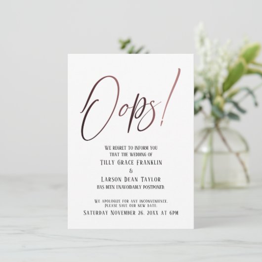 Oeps! Grappige vertraagde bruiloft aankondiging (Staand voorkant)