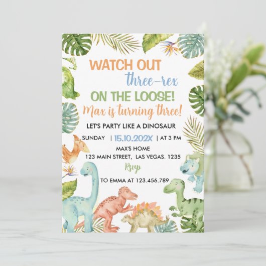 Oerwoud Dinosaurus Drie-rex Verjaardagsuitnodiging Kaart (Staand voorkant)