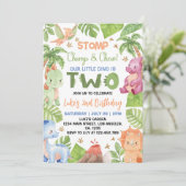 Oerwoud Dinosaurus Schattige Boy 2e Verjaardag Uit Kaart (Staand voorkant)