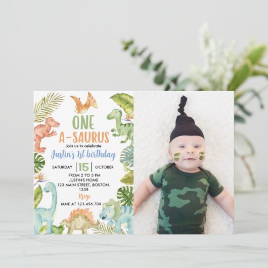 Oerwoud dinosaurussen 1e verjaardagsuitnodiging kaart (Staand voorkant)