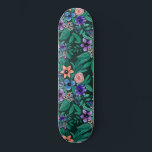 Oerwoud Green Coral Waterverf Greenery Pattern Persoonlijk Skateboard<br><div class="desc">Dit moderne en artsachtige patroon is perfect voor de zomermaanden. Hij heeft een handbeschilderd bosgroen, koraalroze, violet paars, klassiek blauw, zwart, en witte waterverf bloemen en bladpatroon boven op een oerwoud groene achtergrond. Het is artistiek, cool, uniek en trendy. Stijlvol met dit handbeschilderde stuk gemaakt door de kunstenaar van La...</div>