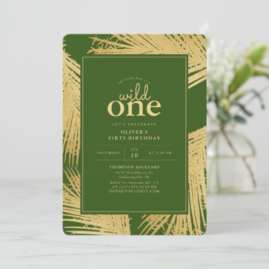 Oerwoud Green Wild One Verjaardagsfeestuitnodiging Kaart (Staand voorkant)