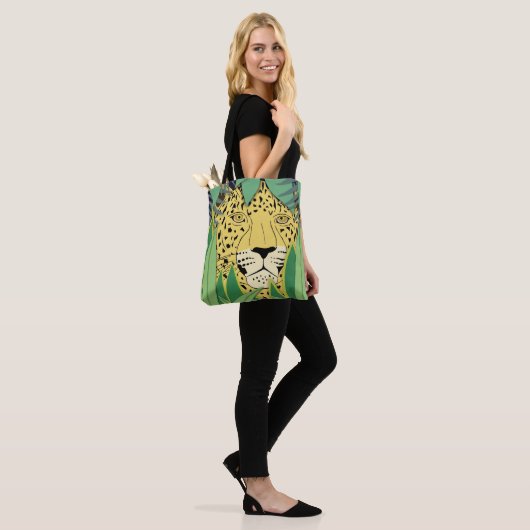 Oerwoud Kat 4 Tote Bag (Op model)