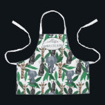 Oerwoud Zebra Elephant Giraffe Safari Animals Schort<br><div class="desc">Dit schattige en moderne dessin is perfect voor het dierenvriend. Het heeft handgetekende safari dierenillustraties waaronder zebra's, olifanten en giraffen met oerwouden bladeren op een eenvoudige witte achtergrond. Het kleurenschema omvat bosgroen, heldergroen, grijs, bruin, geel, zwart en wit. Het is een trendy en leuk patroon. Geniet van dit handgetekende illustratiepatroon...</div>