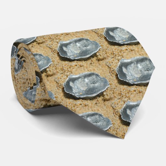 Oester Shell in het zand Stropdas (Opgerold)