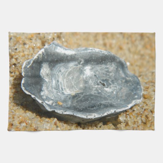 Oester Shell in het zand Theedoek (Horizontaal)