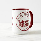 OET-Mok met 50-jarige logo maroon en wit Mok (Voorkant rechts)