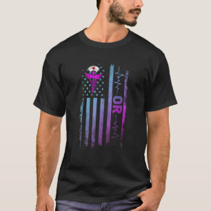 Of Verpleegkundige Operatiekamer Usa Vlag T-shirt