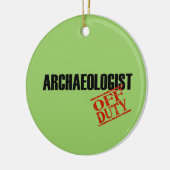 Off Duty Archeoloog Keramisch Ornament (Links)