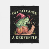 Off To Cause A Kerfuffle Whimsical Wizard Frog Mem Fleece Deken (Voorkant)