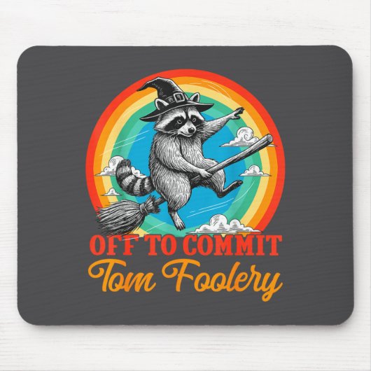 Off To Commit Tom Foolery Raccoon Funny Retro Desi Muismat (Voorkant)