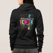 Officieel een senior 2026 Mijn laatste eerste dag  Hoodie (Achterkant)