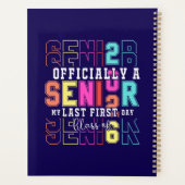 Officieel een senior 2026 Mijn laatste eerste dag  Planner (Achterkant)
