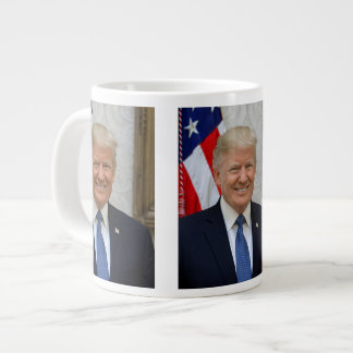 Officieel portret van Donald Trump Grote Koffiekop