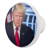 Officieel presidentieel portret van Donald Trump Keramische Knop (Rechts)