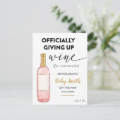 Officieel stoppen met een grappige wijnzwangerscha aankondigingskaart (Staand voorkant)