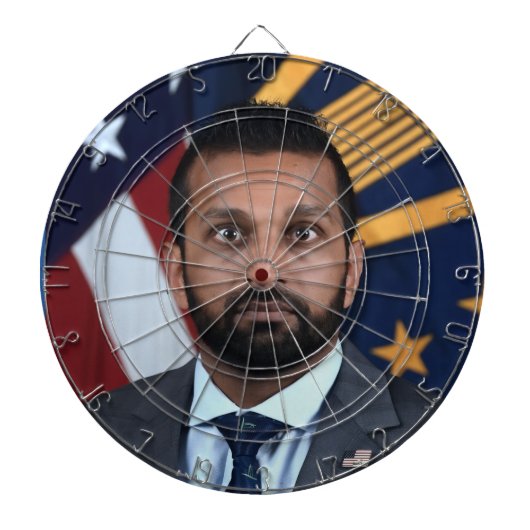 Officiële Kash Patel Dartbord (Voorkant)