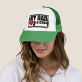 Officiële "Mijn vader houdt van Techno" Trucker Ha Pet (In situ)