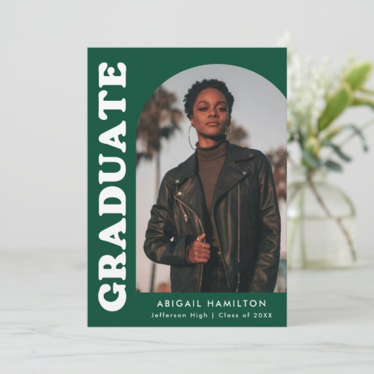 Offset Arch Green 4 Photo Afstuderen Aankondiging (Staand voorkant)