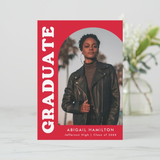 Offset Arch Red 4 Foto Afstuderen Aankondiging (Staand voorkant)