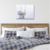 Offshore Olie Rig in mistige oceaan Canvas Afdruk (Insitu (Slaapkamer))