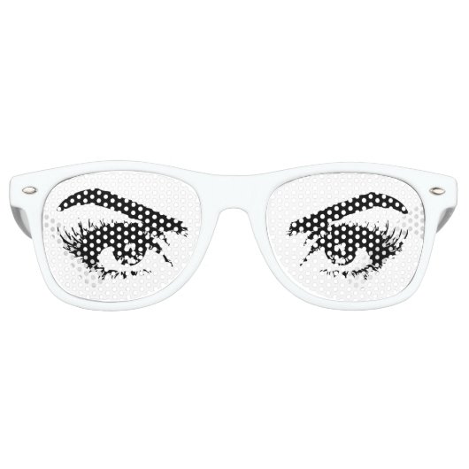 OGEN. MOOIE VROUW OGEN. RETRO ZONNEBRIL (Voorkant)