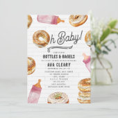 Oh Baby Flessen & Bagels Roze Baby shower Brunch Kaart (Staand voorkant)