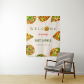 Oh Baby Pizza Tomaten Olivia Green Baby Shower Wandkleed (In situ)