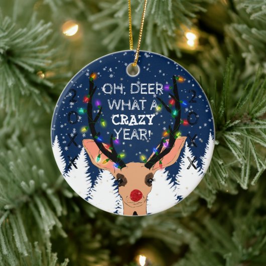 Oh Deer Crazy Year Reindeer verlicht Kerstmis Keramisch Ornament (Boom)