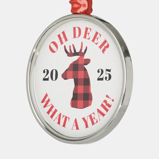 Oh Deer Wat een jaar 2025 Buffalo Plaid Kerstmis Metalen Ornament (Links)